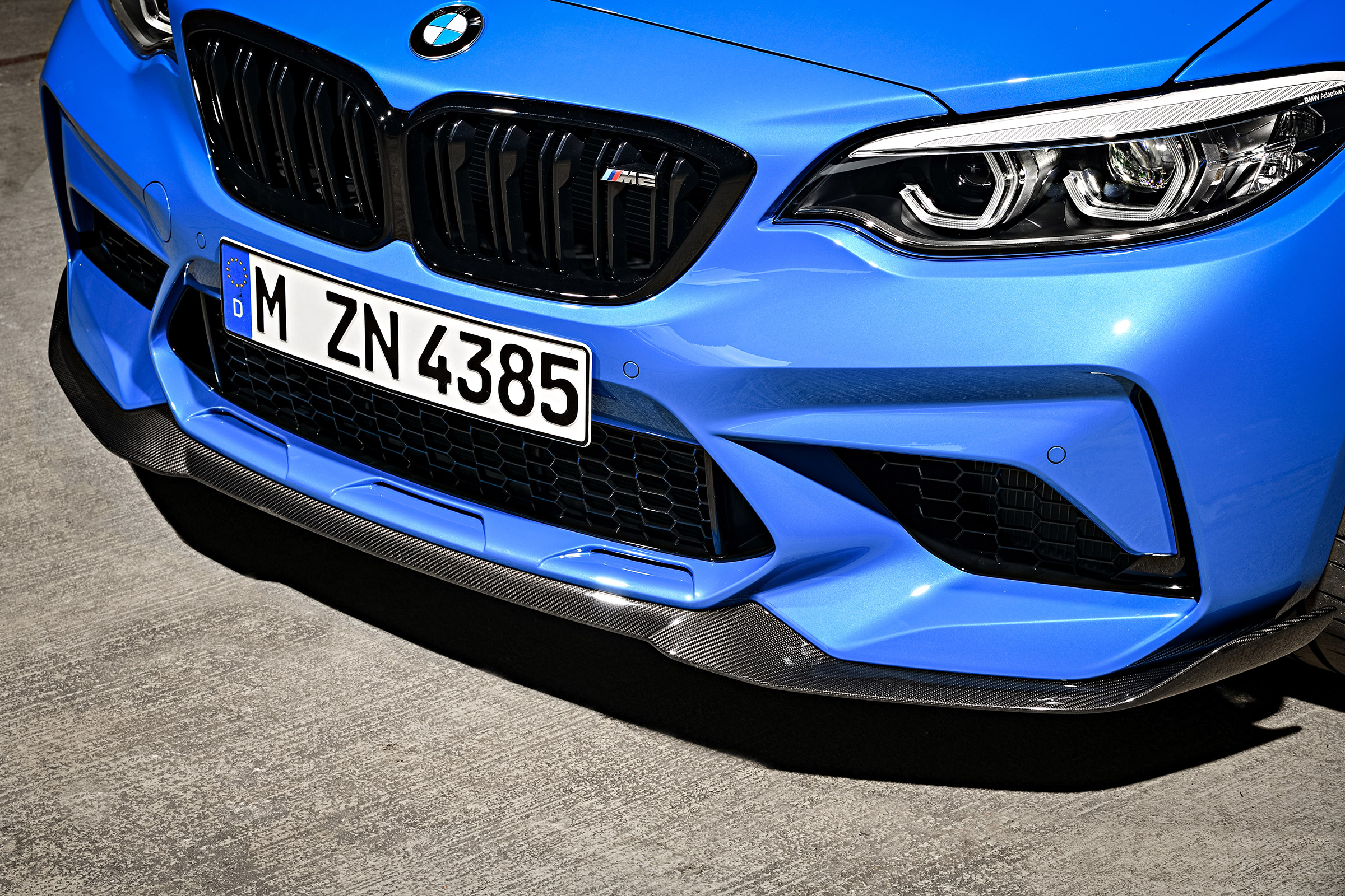 BMW M2 CS - grille