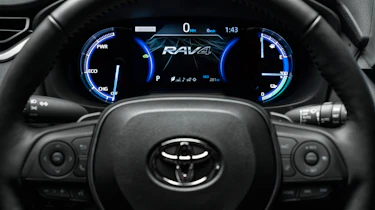 Toyota RAV4 Prime - dials