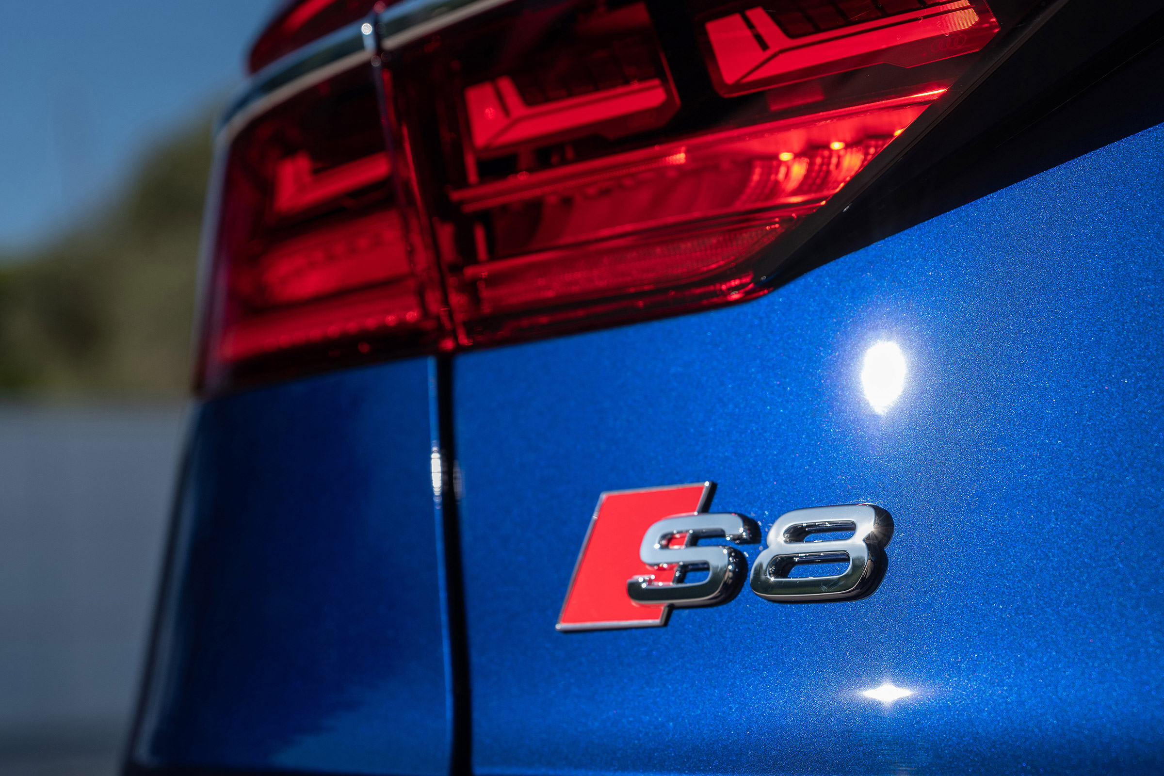 Audi S8 - S8 badge