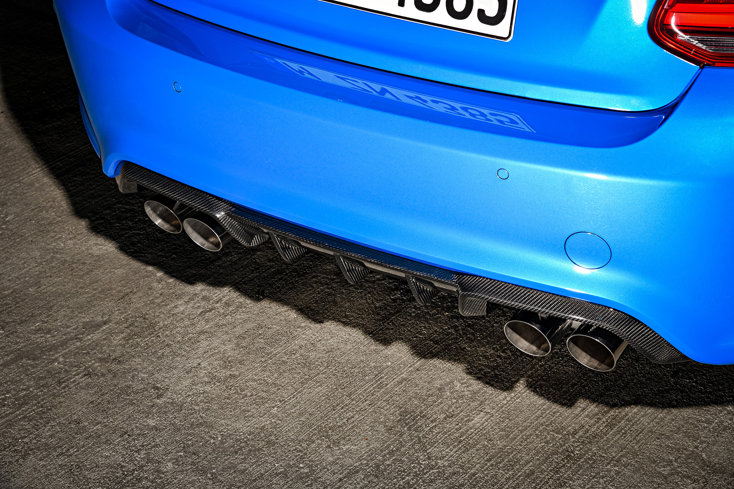 BMW M2 CS - exhausts