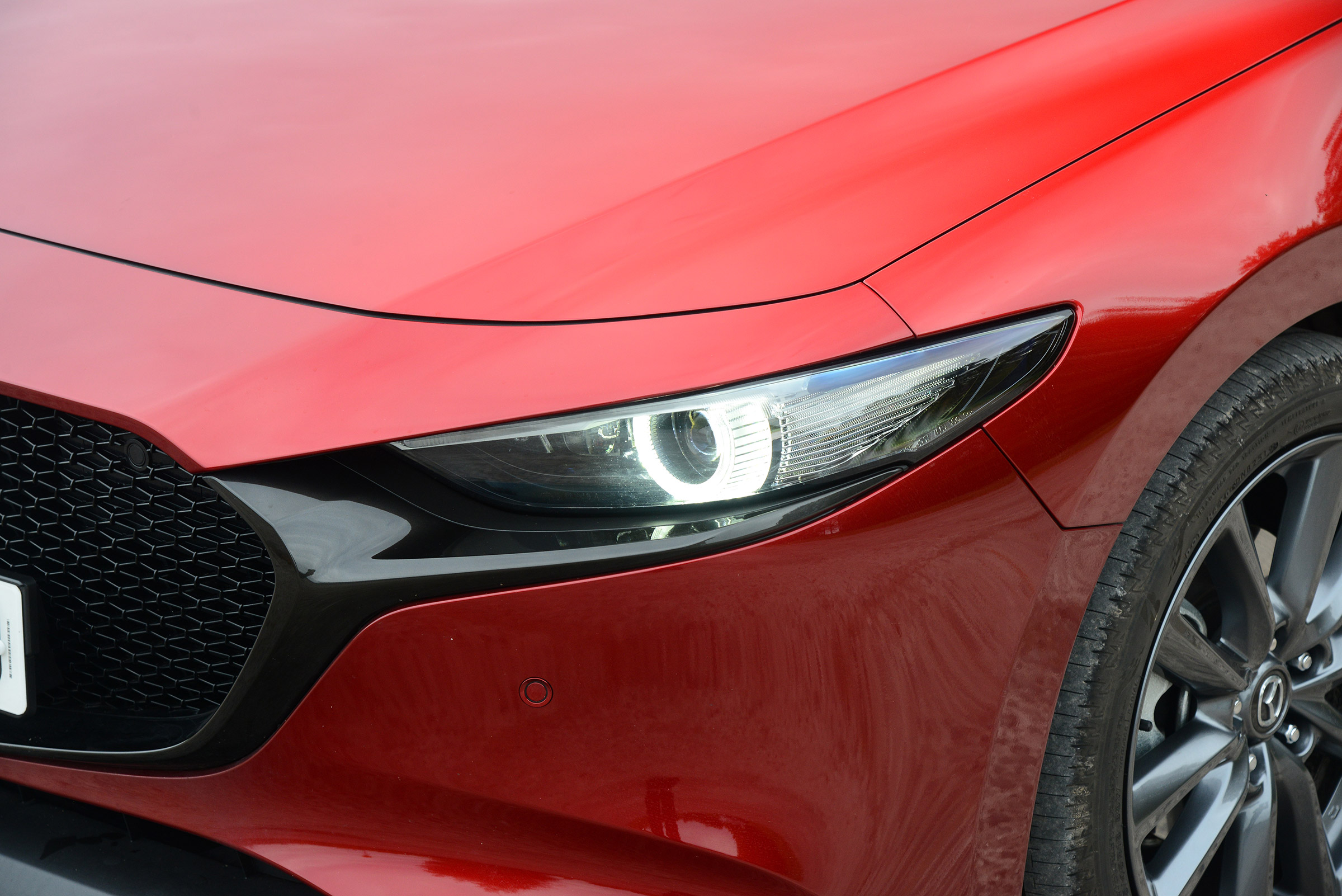 Mazda 3 - front light