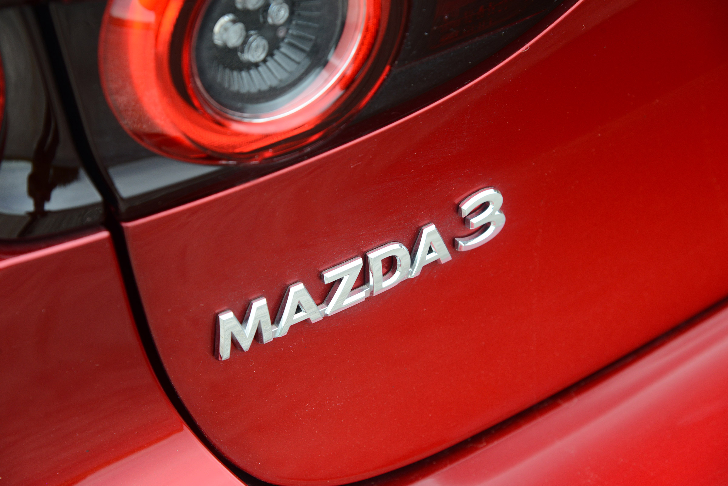 Mazda 3 - badge