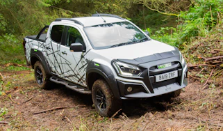 Isuzu D-Max XTR - front tracking off-road