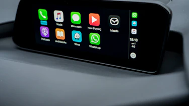 Mazda 3 saloon - screen
