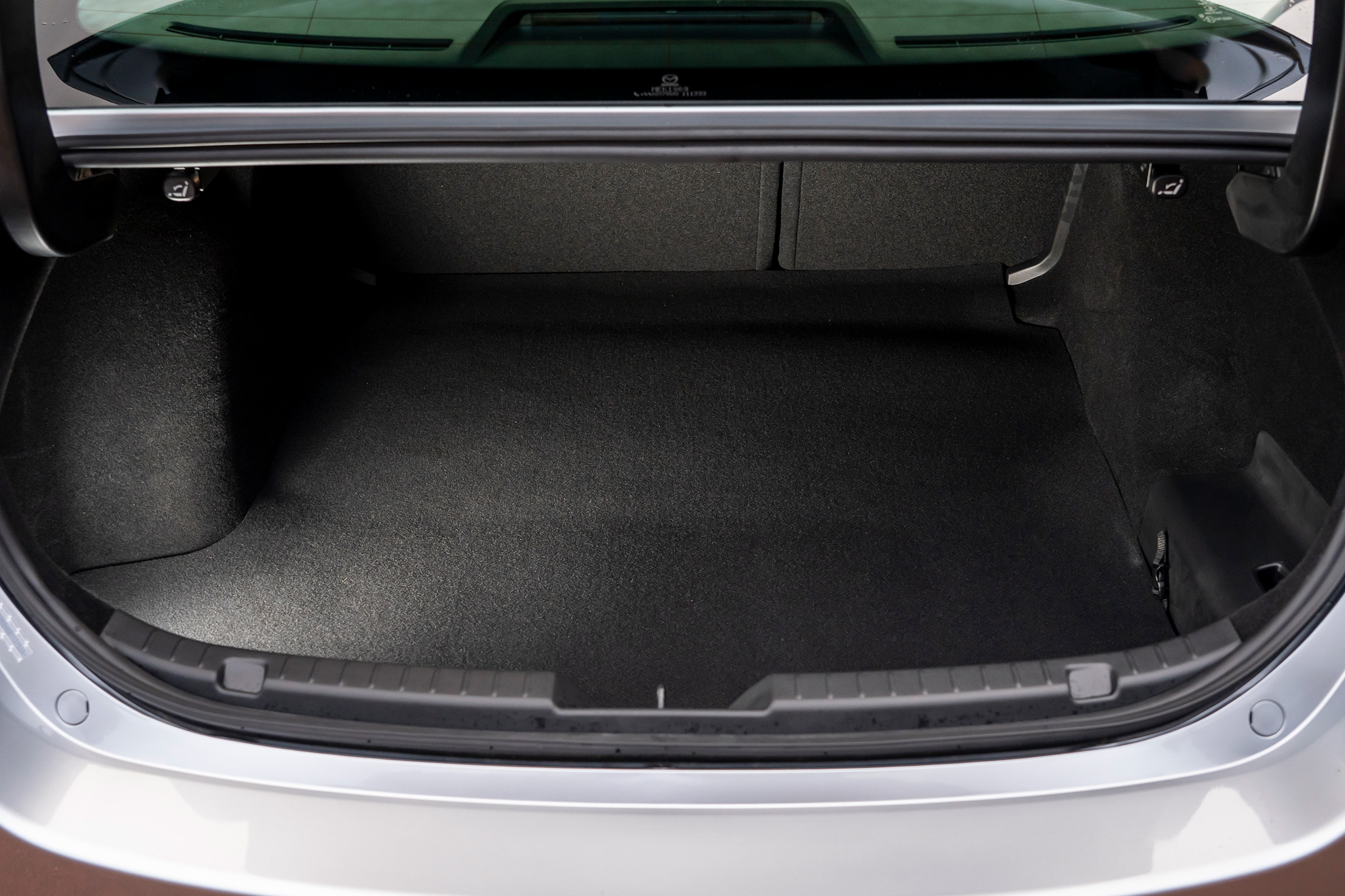 Mazda 3 saloon - boot