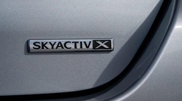 Mazda 3 saloon - skyactiv-x