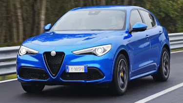 Alfa Romeo Stelvio - front tracking