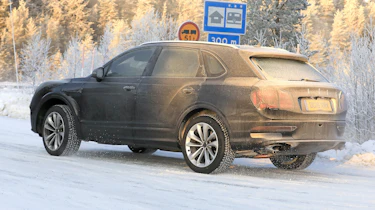 Bentley Bentayga - spies - rear 3/4 tracking