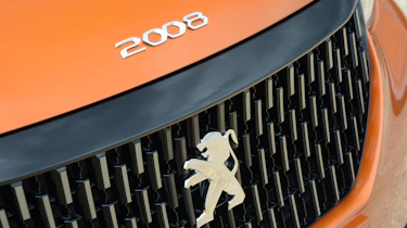 Peugeot 2008 - badge