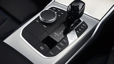 BMW 330e - interior