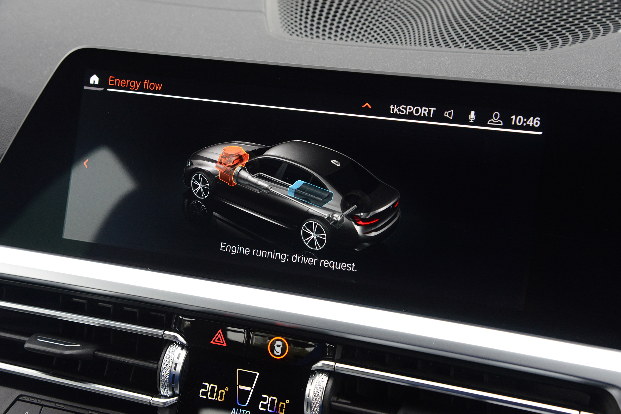 BMW 330e - interior