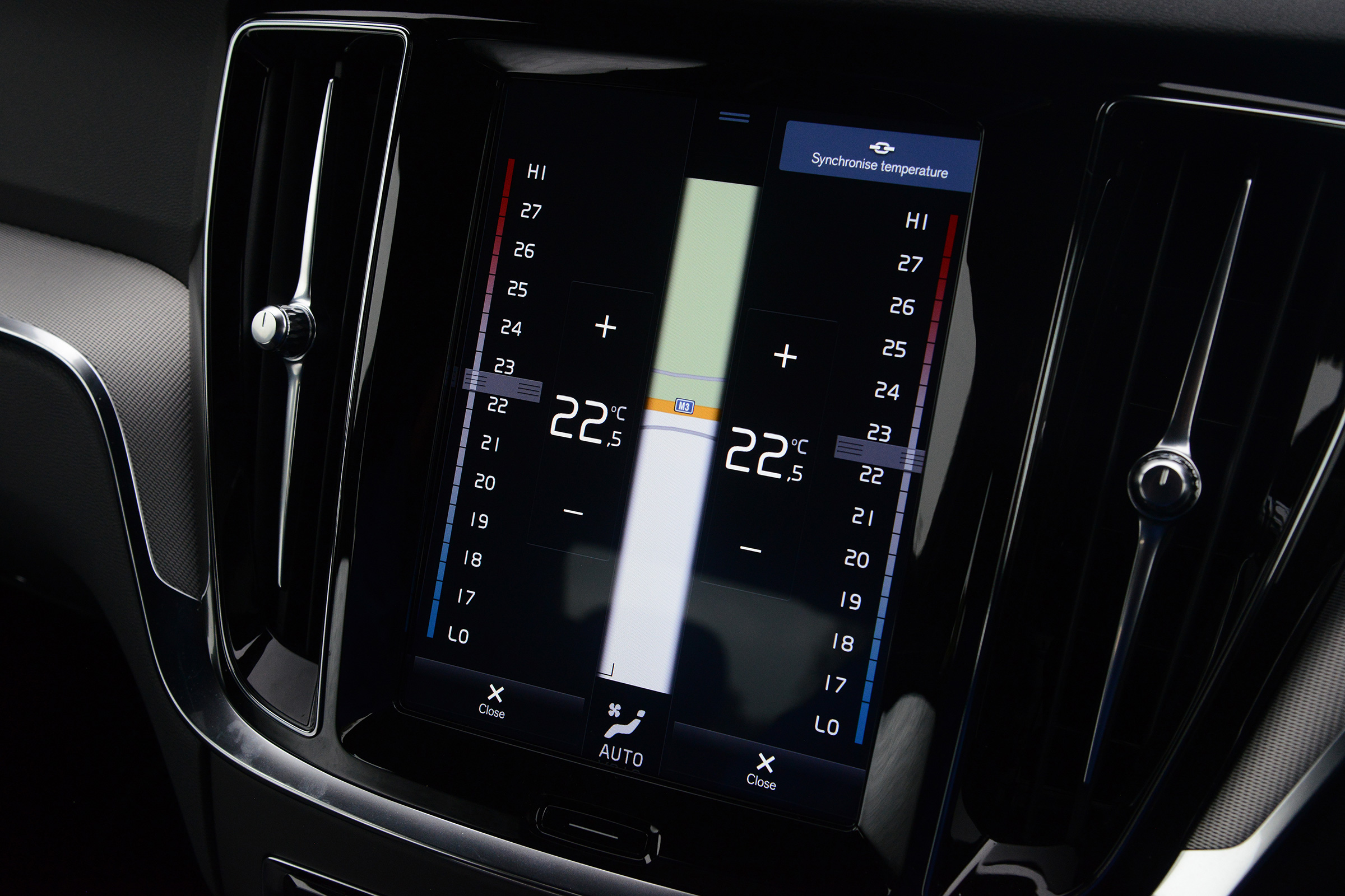 Volvo S60 - screen