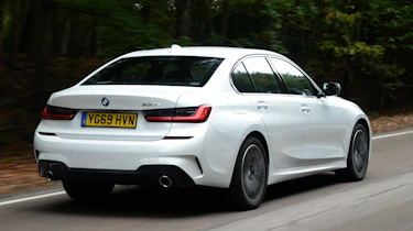 BMW 330e - rear tracking