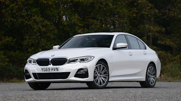 BMW 330e - front static