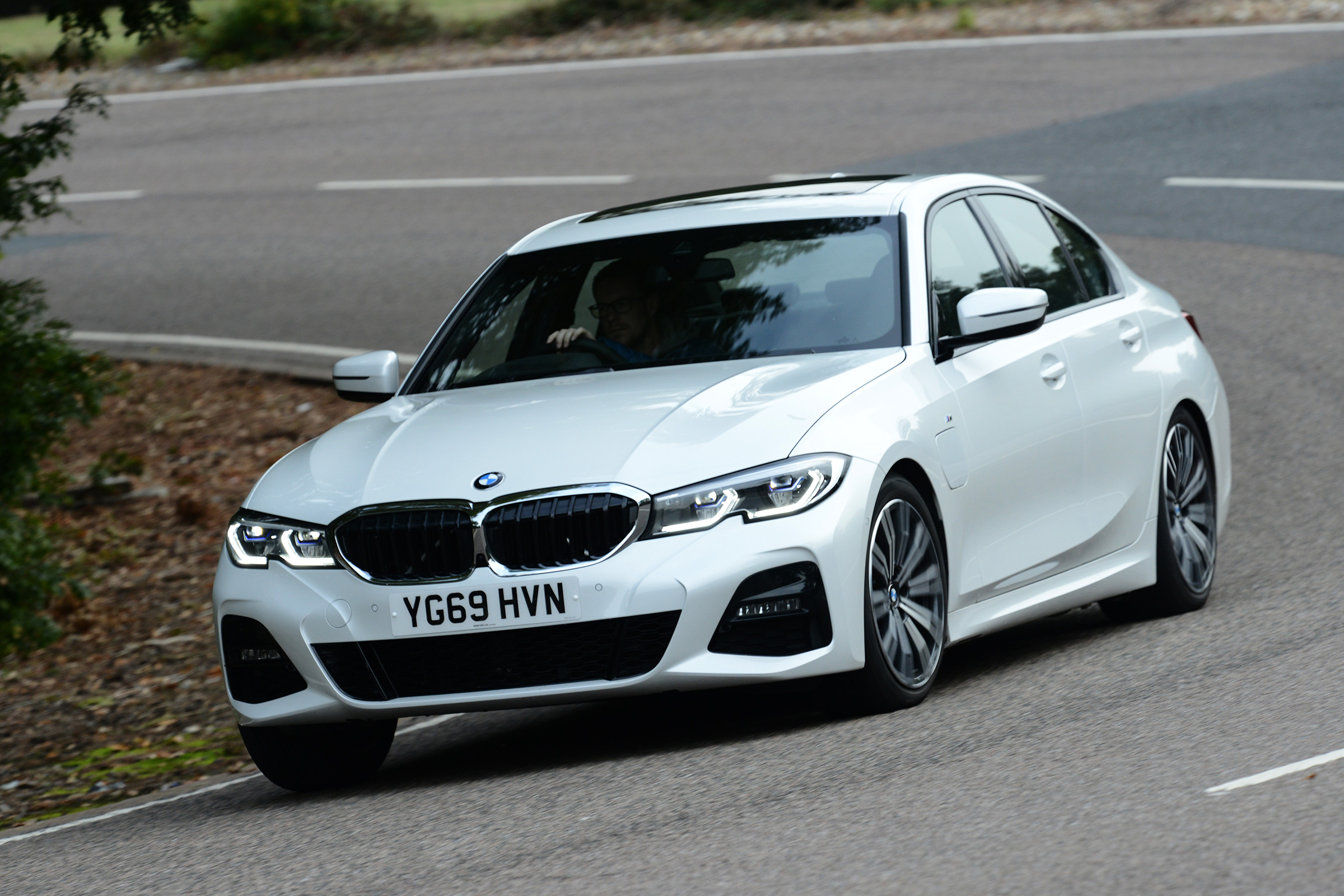 BMW 330e - front cornering
