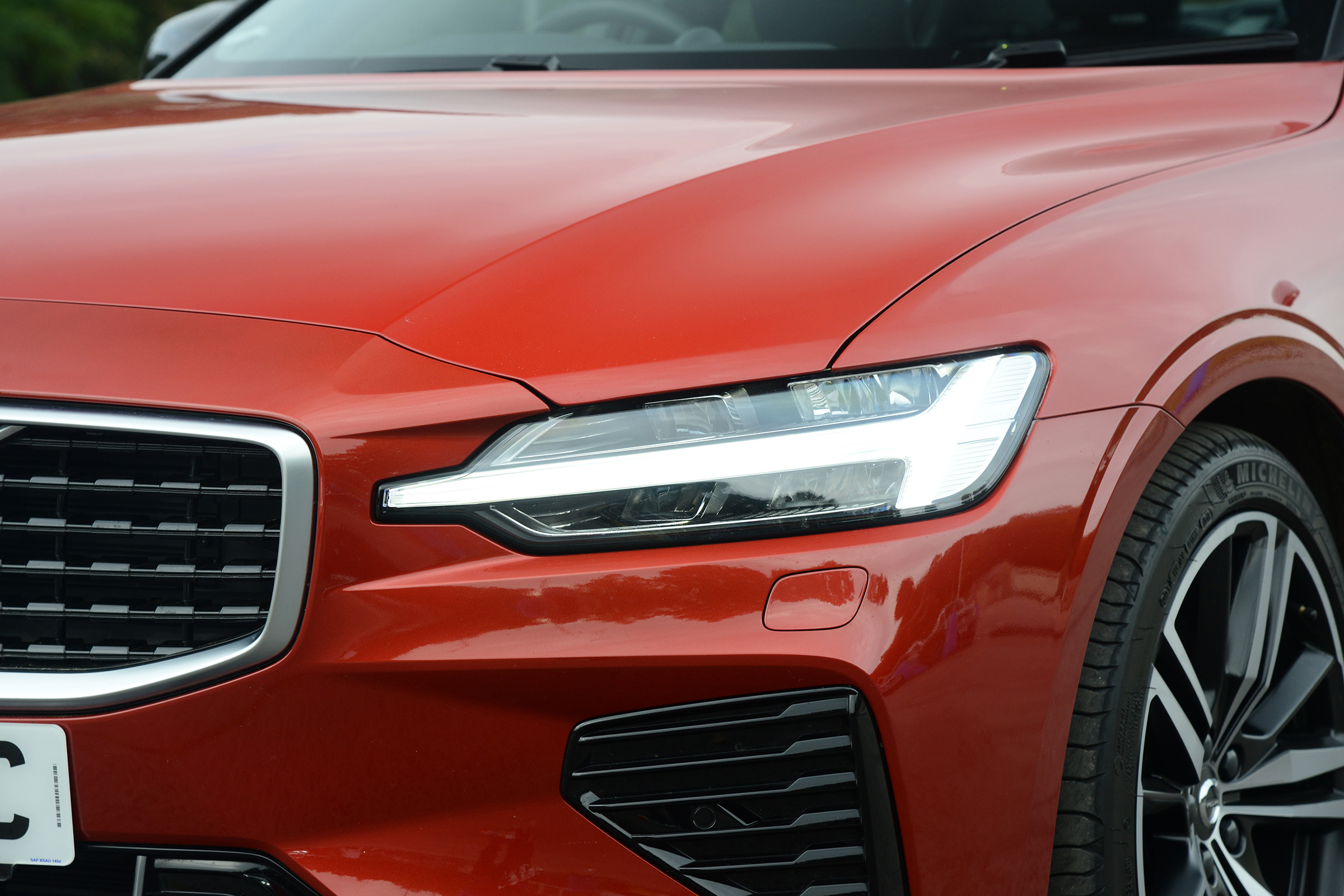 Volvo S60 - headlight
