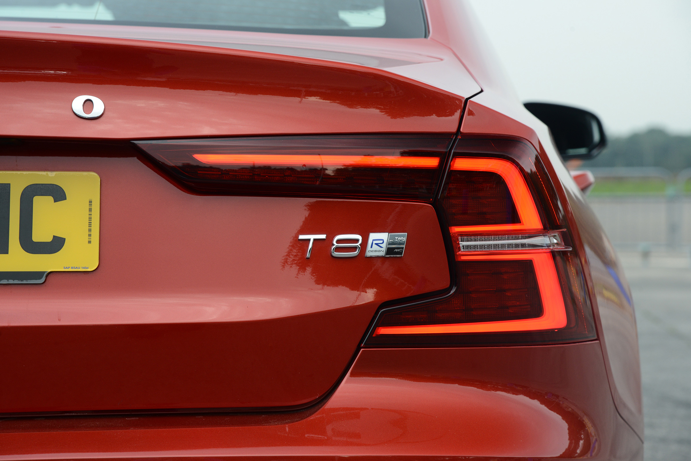 Volvo S60 - brake light