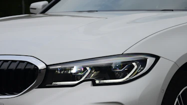 BMW 330e - headlight