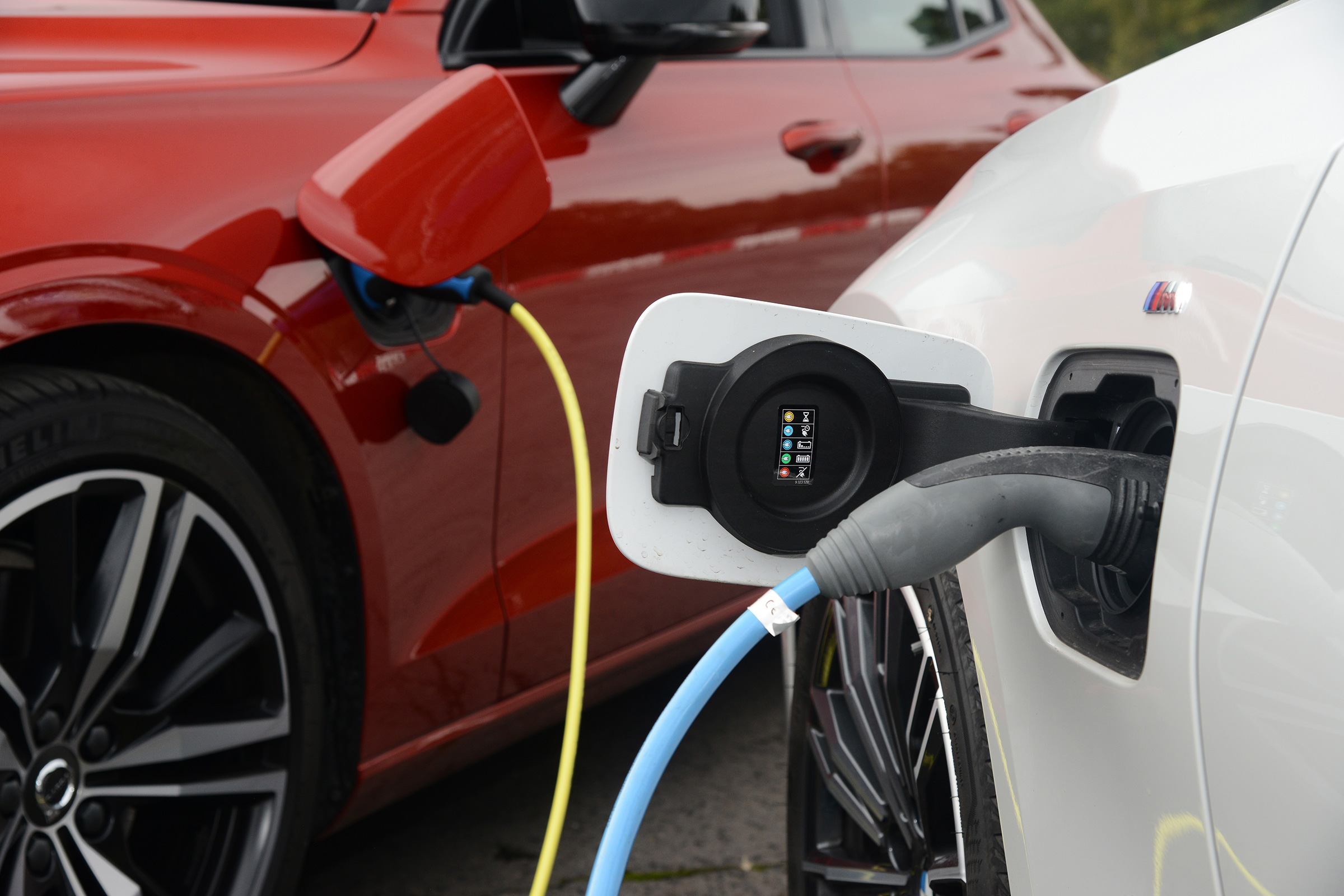 Volvo S60 - charging