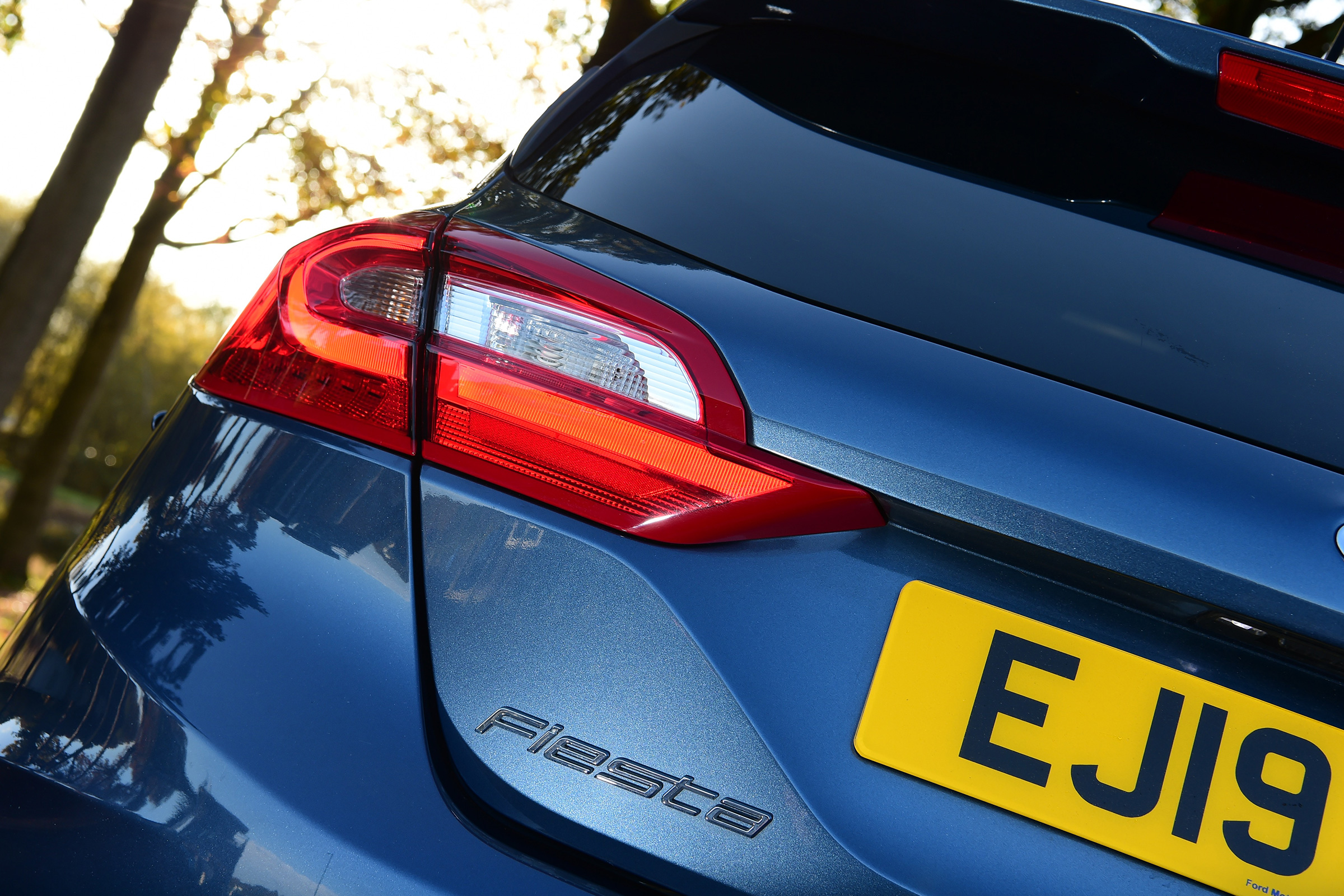Ford Fiesta - brake light