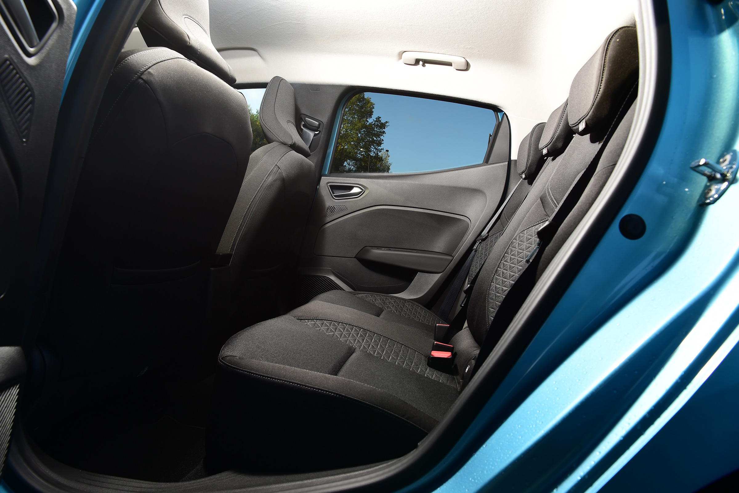 Renault Clio - rear seats