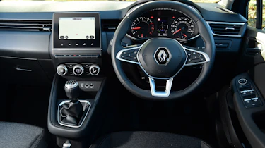 Renault Clio - interior