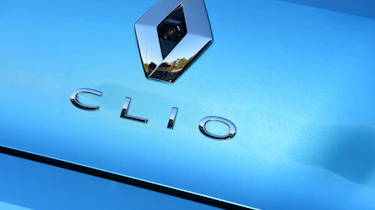Renault Clio - boot badge