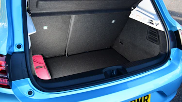 Renault Clio - boot