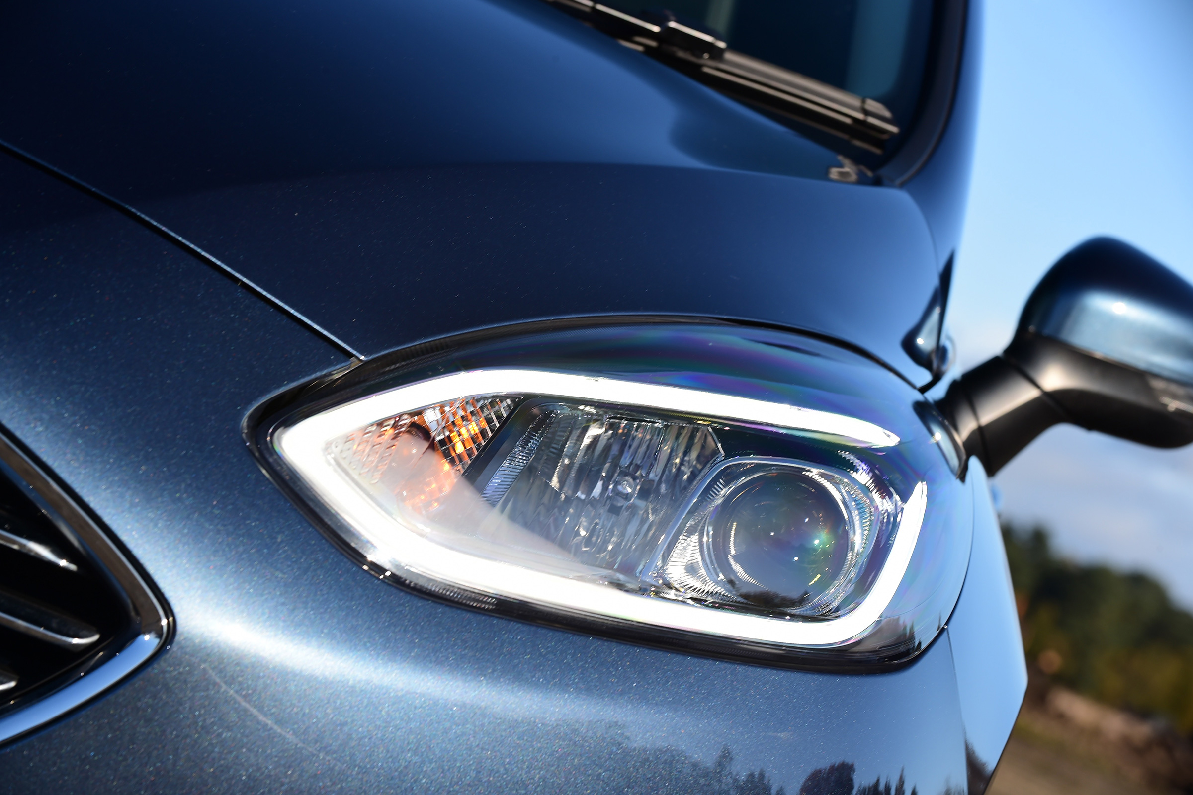 Ford Fiesta - headlight