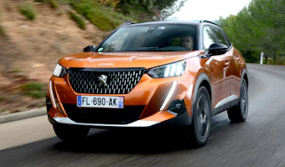 Peugeot 2008 - front tracking