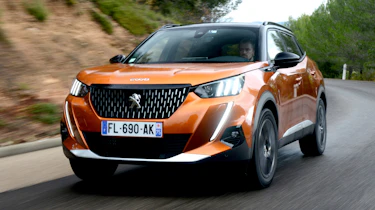 Peugeot 2008 - front tracking