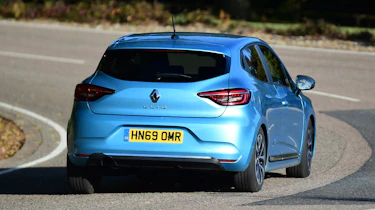 Renault Clio - rear cornering