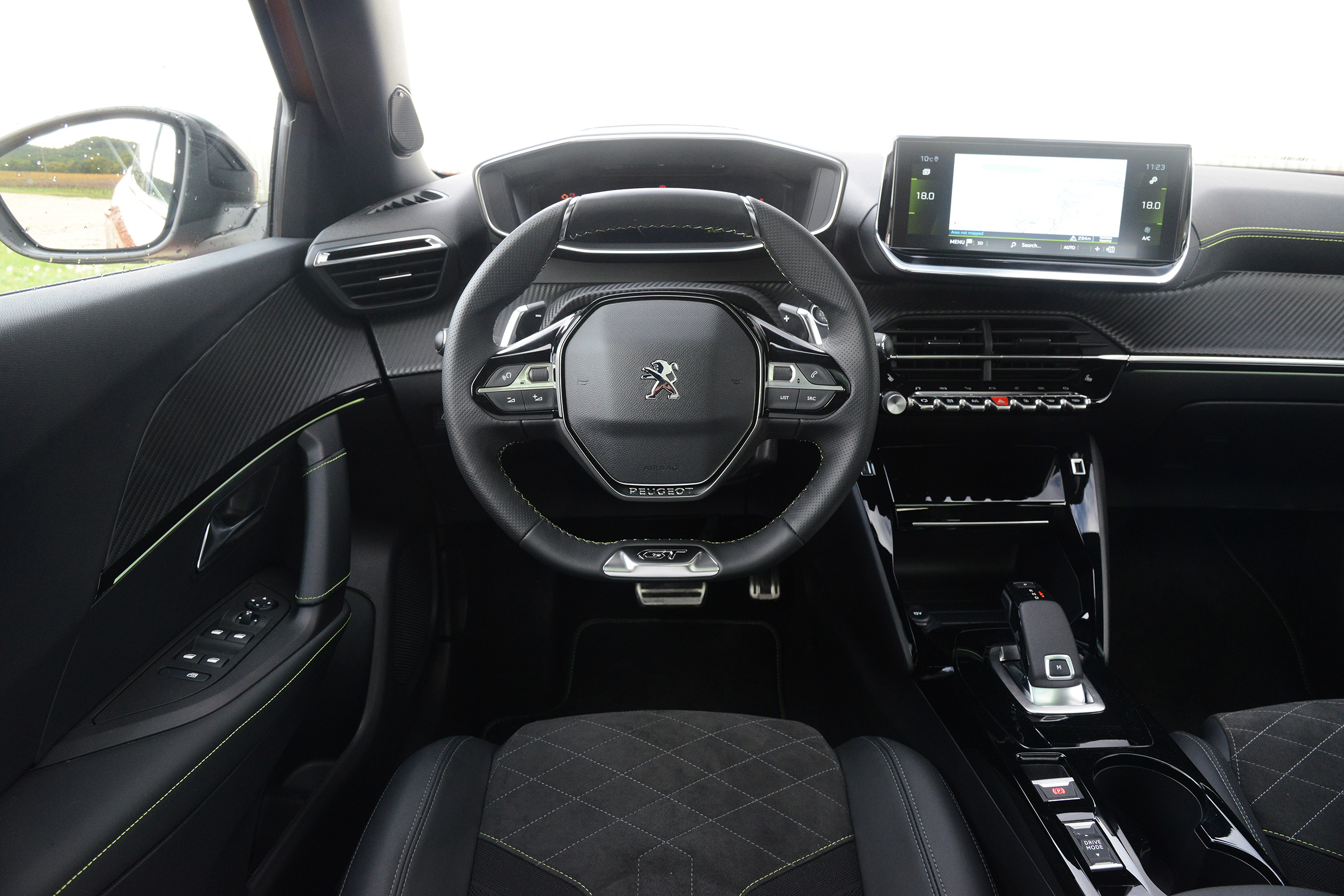 Peugeot 2008 - interior