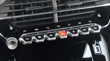 Peugeot 2008 - buttons