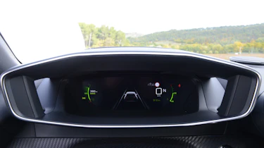 Peugeot 2008 - instrument binnacle