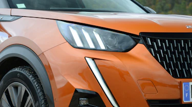 Peugeot 2008 - headlight