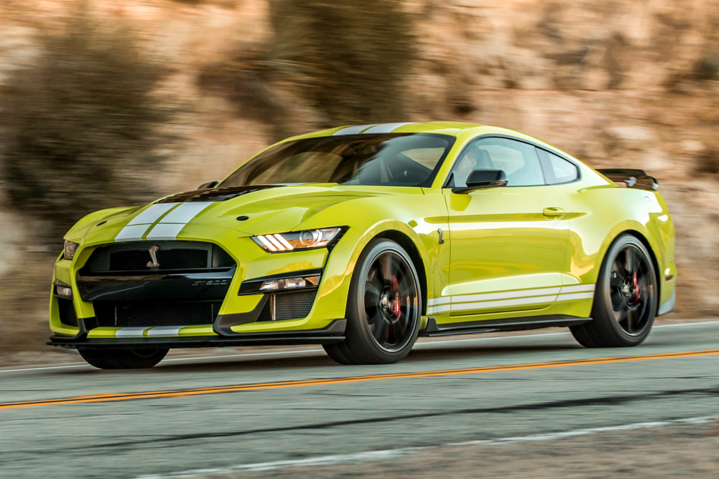 Ford Mustang Shelby GT500  - front tracking