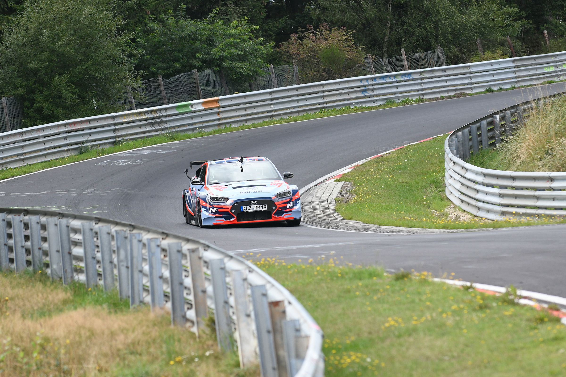 Hyundai RM19 - front cornering nurburgring