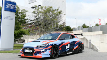 Hyundai RM19 - front 3/4 static