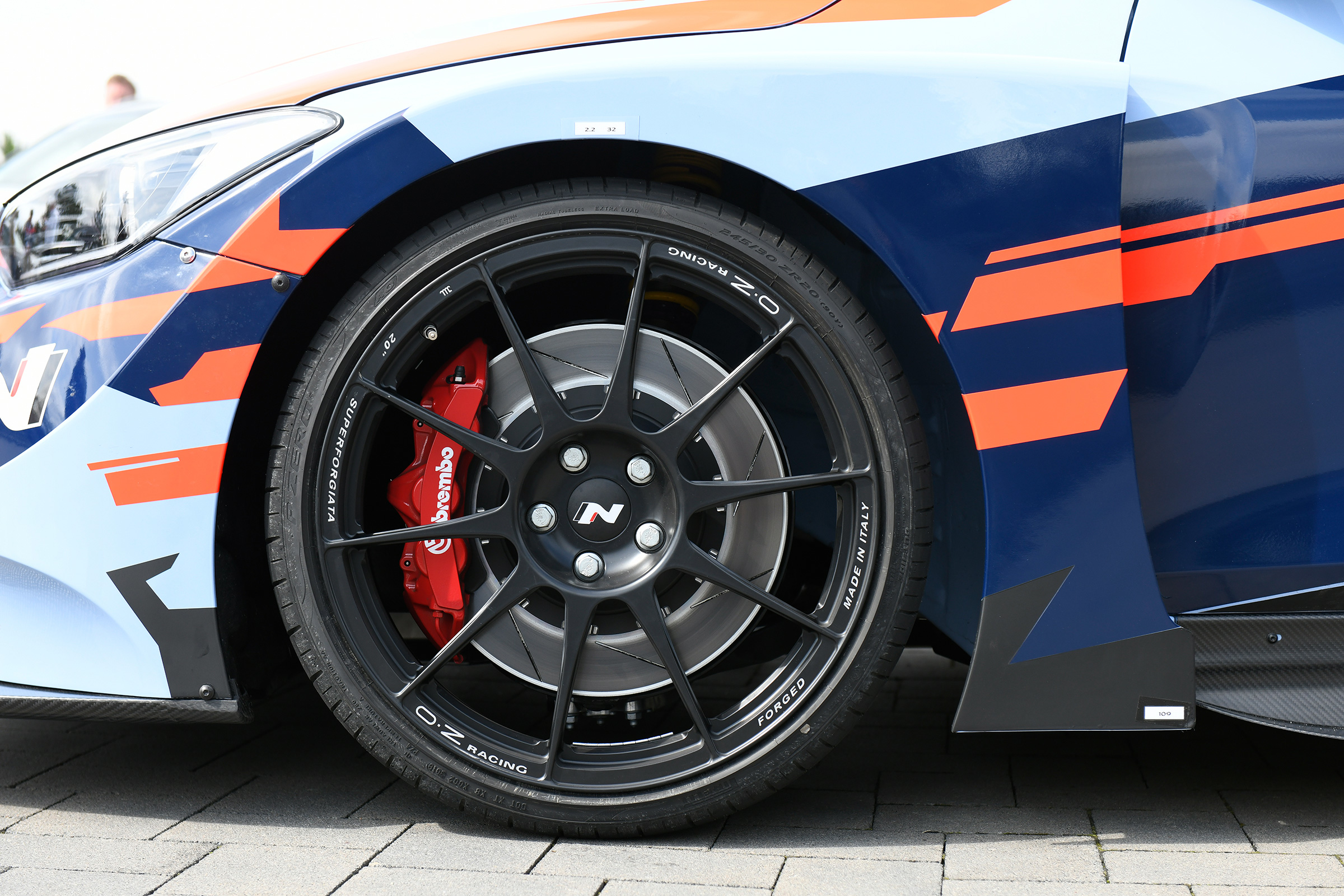 Hyundai RM19 - front wheel
