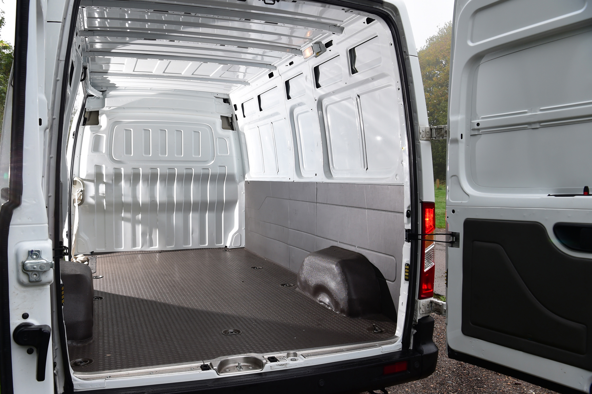 LDV EV80 load area