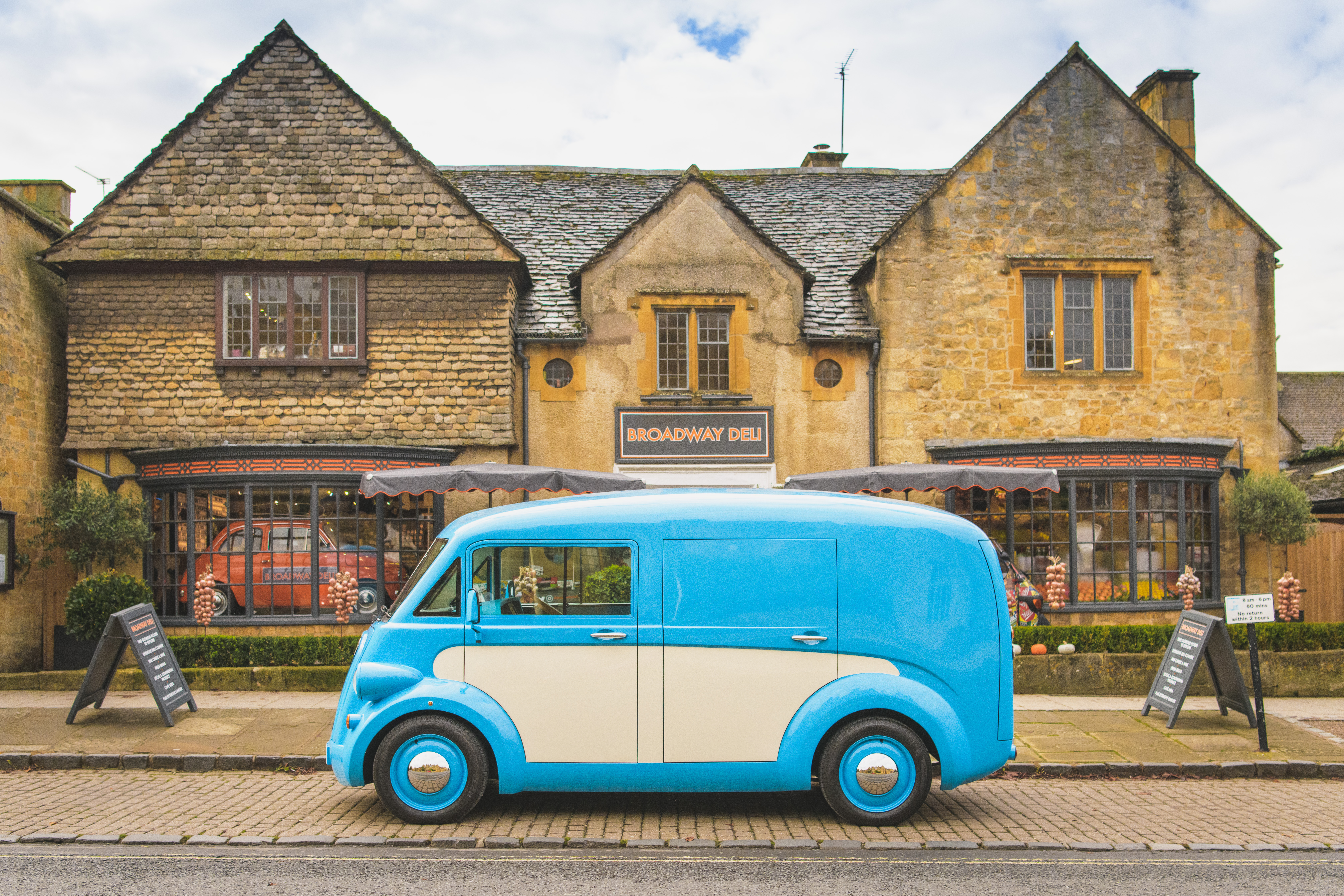 Morris JE - side