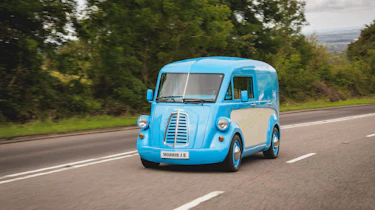 Morris JE - front action
