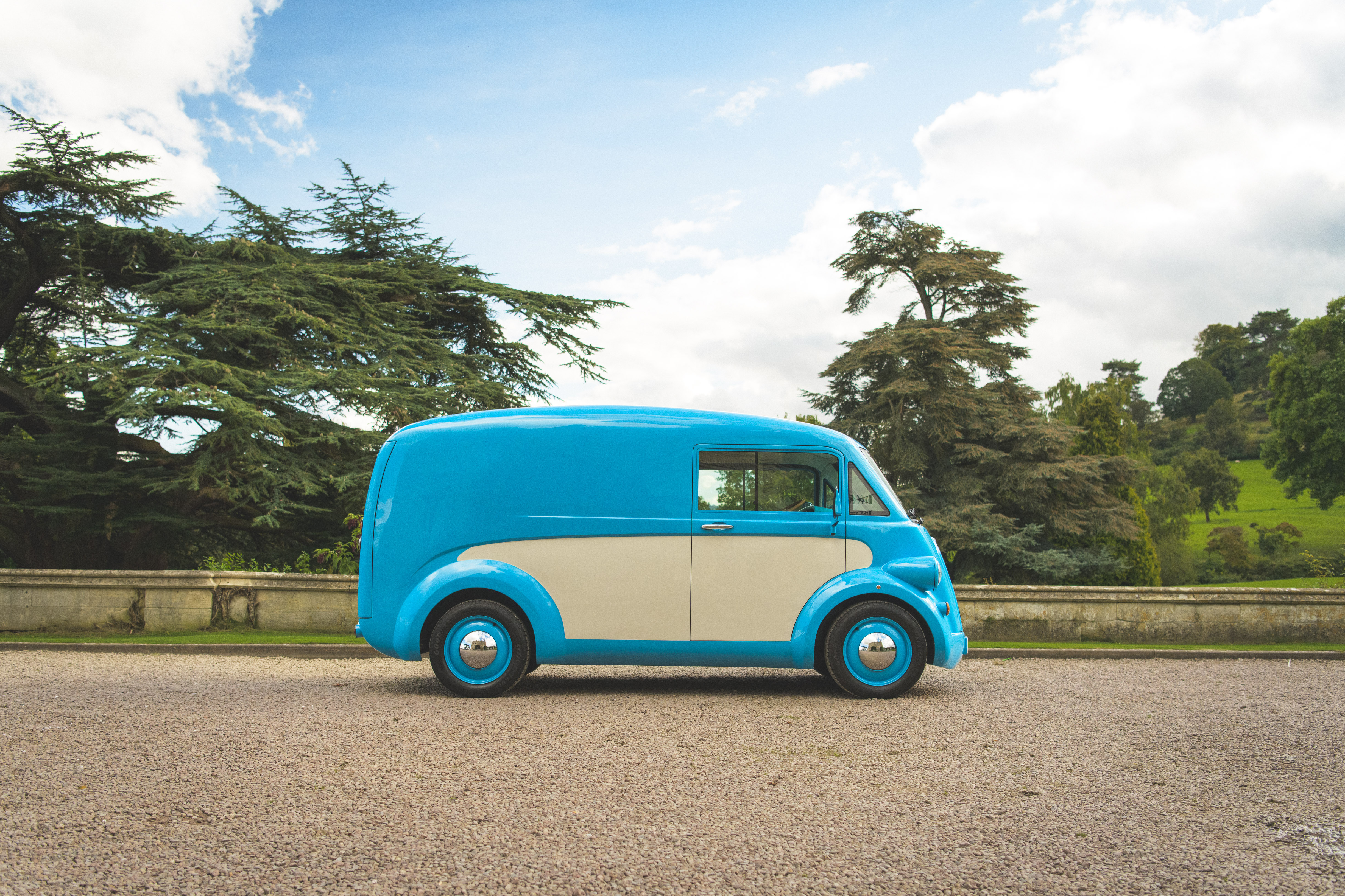 Morris JE - side static