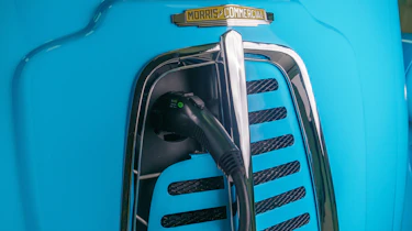 Morris JE - charging