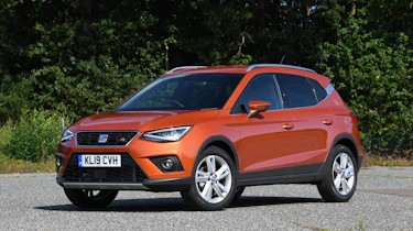 SEAT Arona front