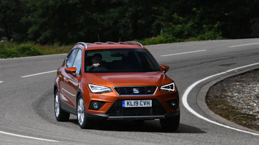 SEAT Arona front cornering