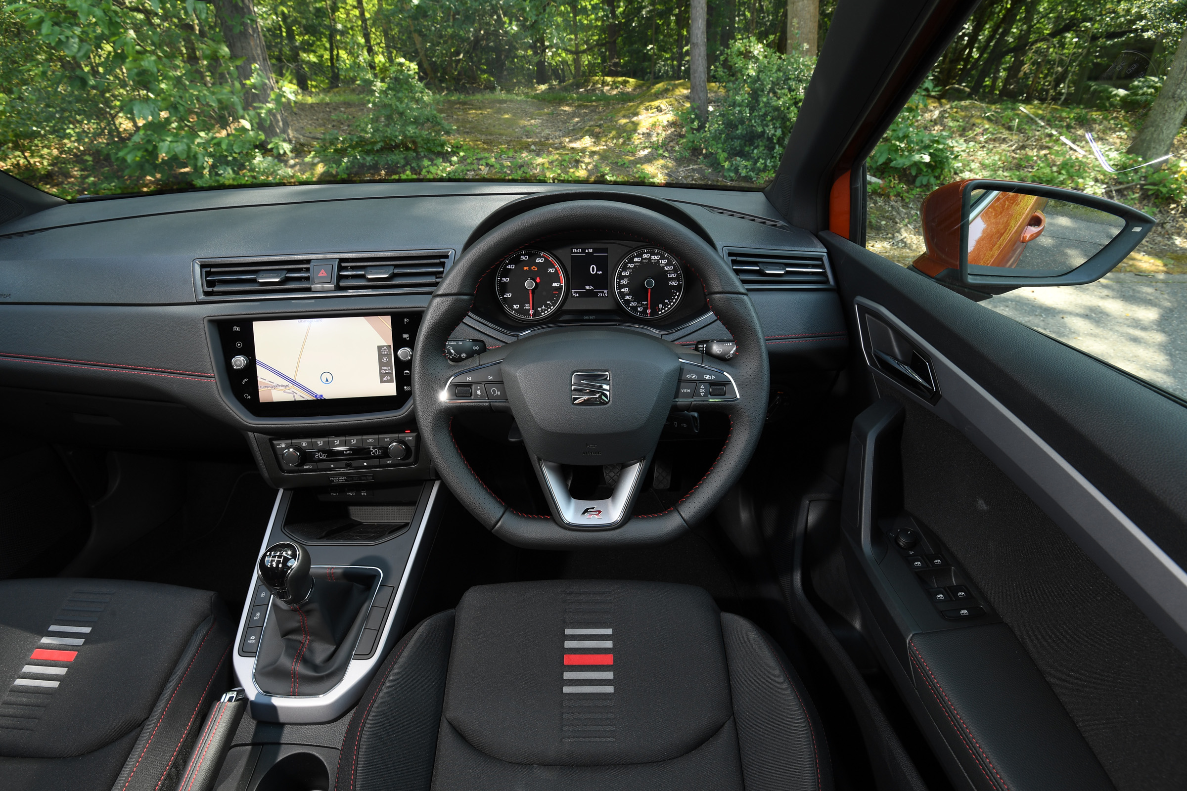 SEAT Arona interior