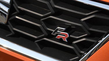 SEAT Arona grille