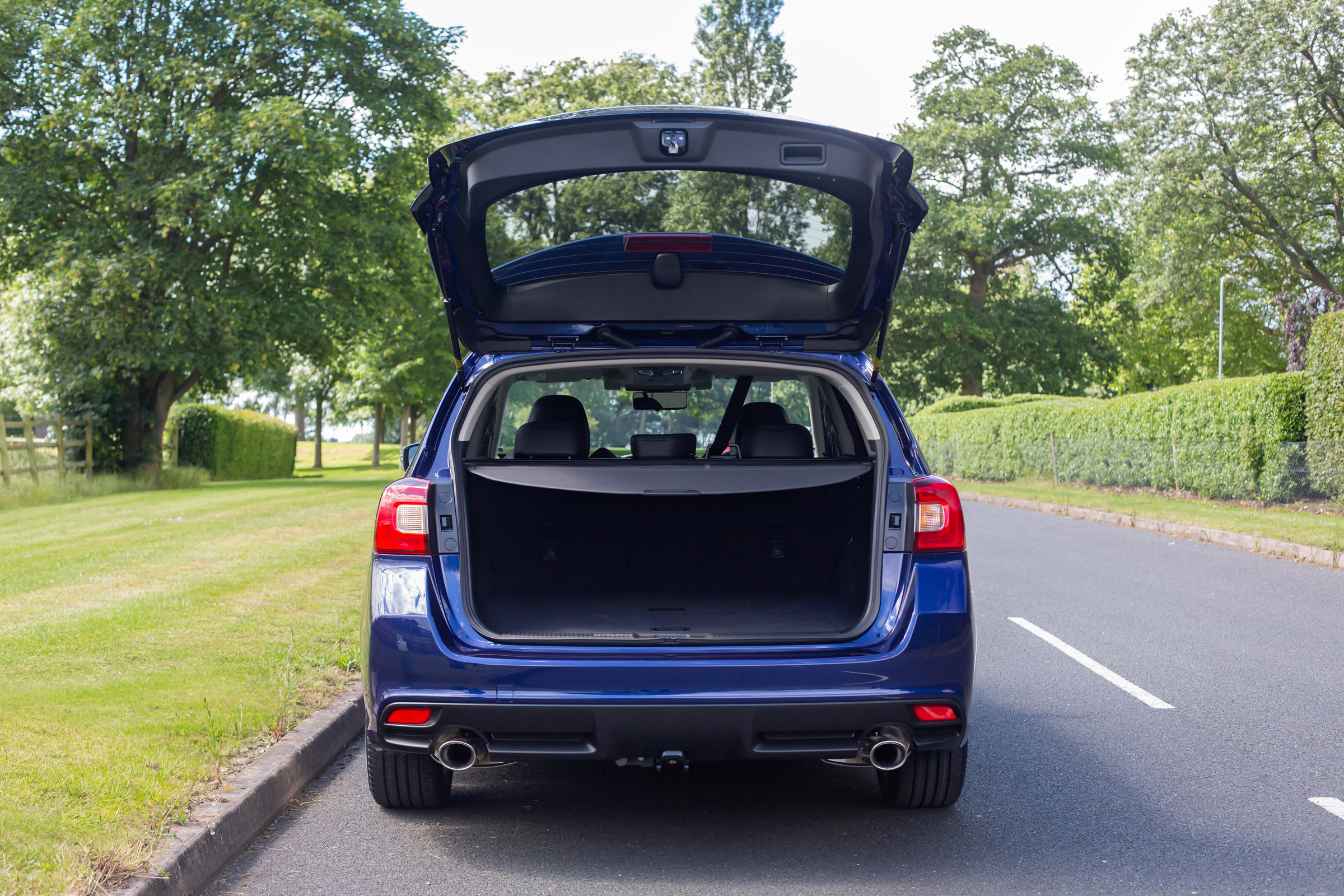 Subaru Levorg boot
